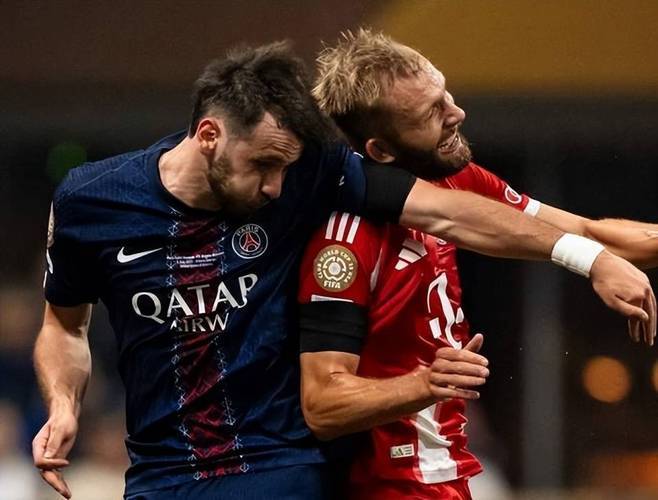 欧冠小组赛：巴黎开云圣日耳曼 vs 多特蒙德