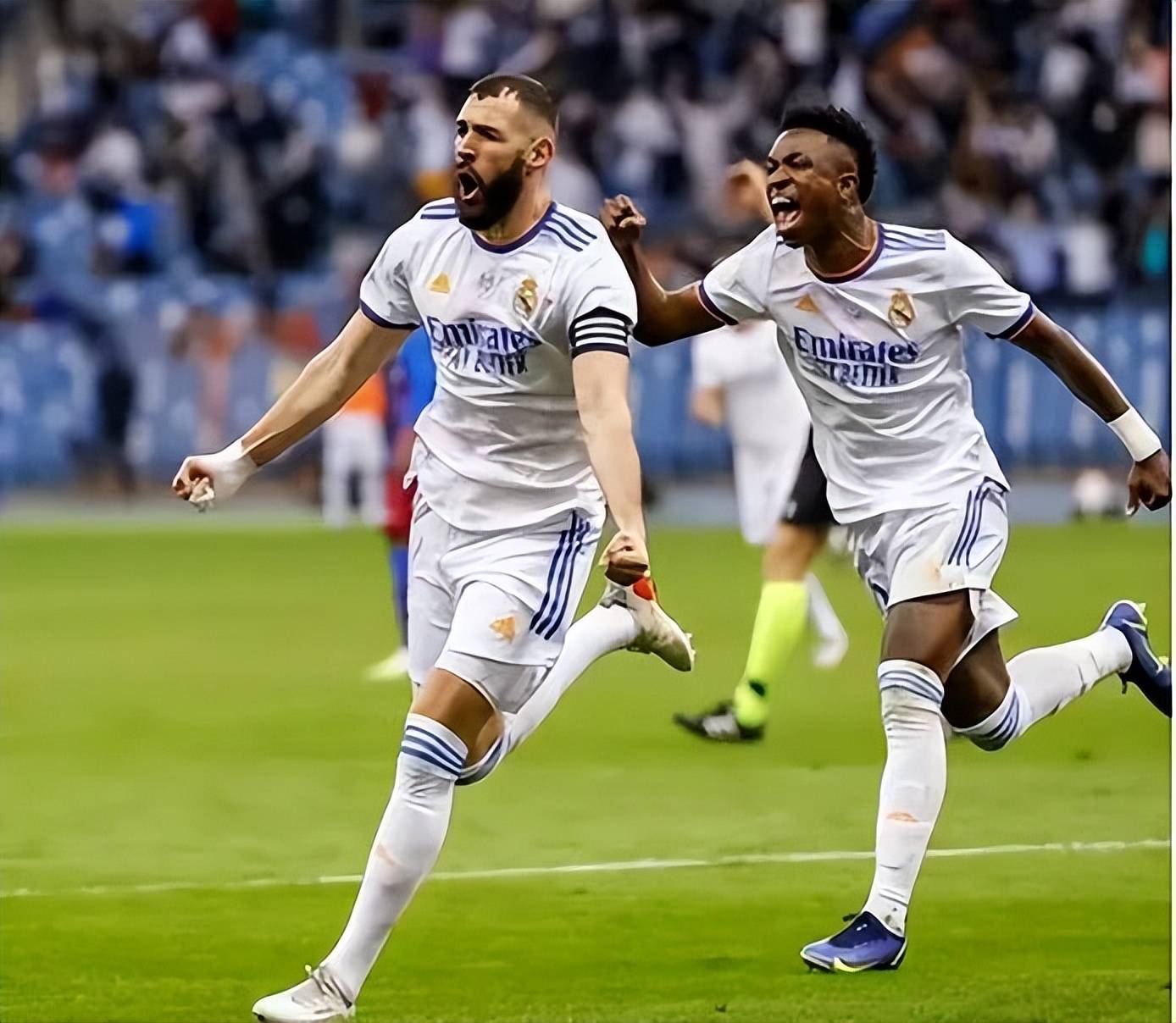 世体：如果皇马被曼城淘汰出欧冠，阿韦罗亚很可能就此下课